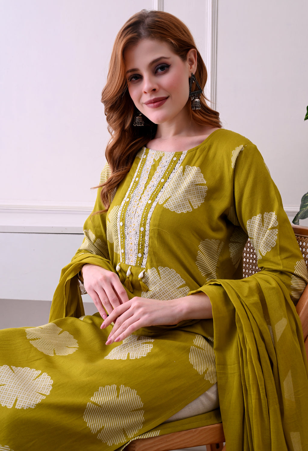 Olive Green kurti with off white pant Lacework