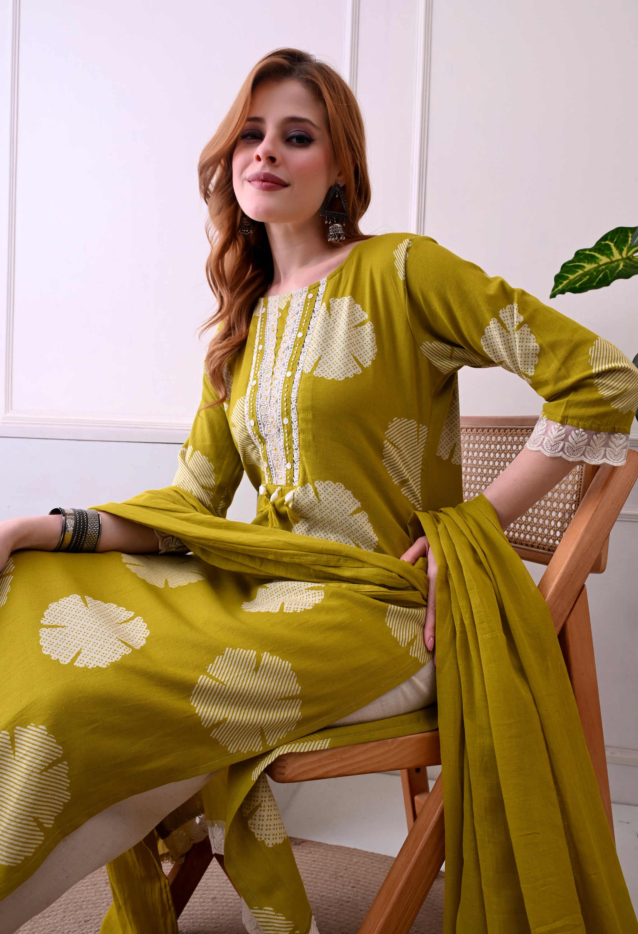 Olive Green kurti with off white pant Lacework