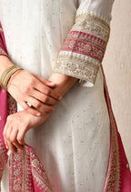 Off-White Embroidered Kurta Set