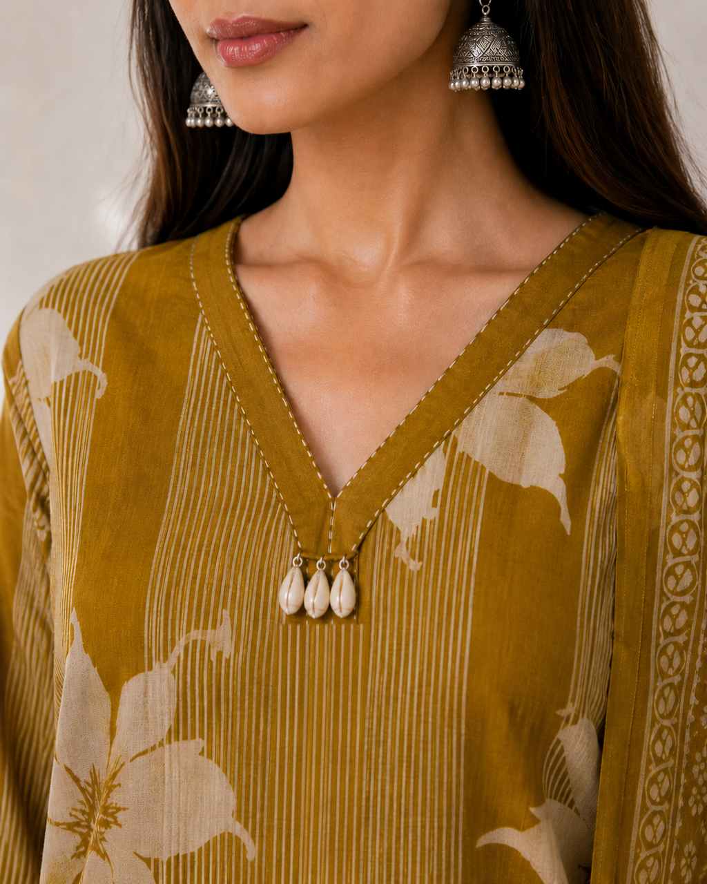Elegant Musterd Floral & Striped Kurta Set