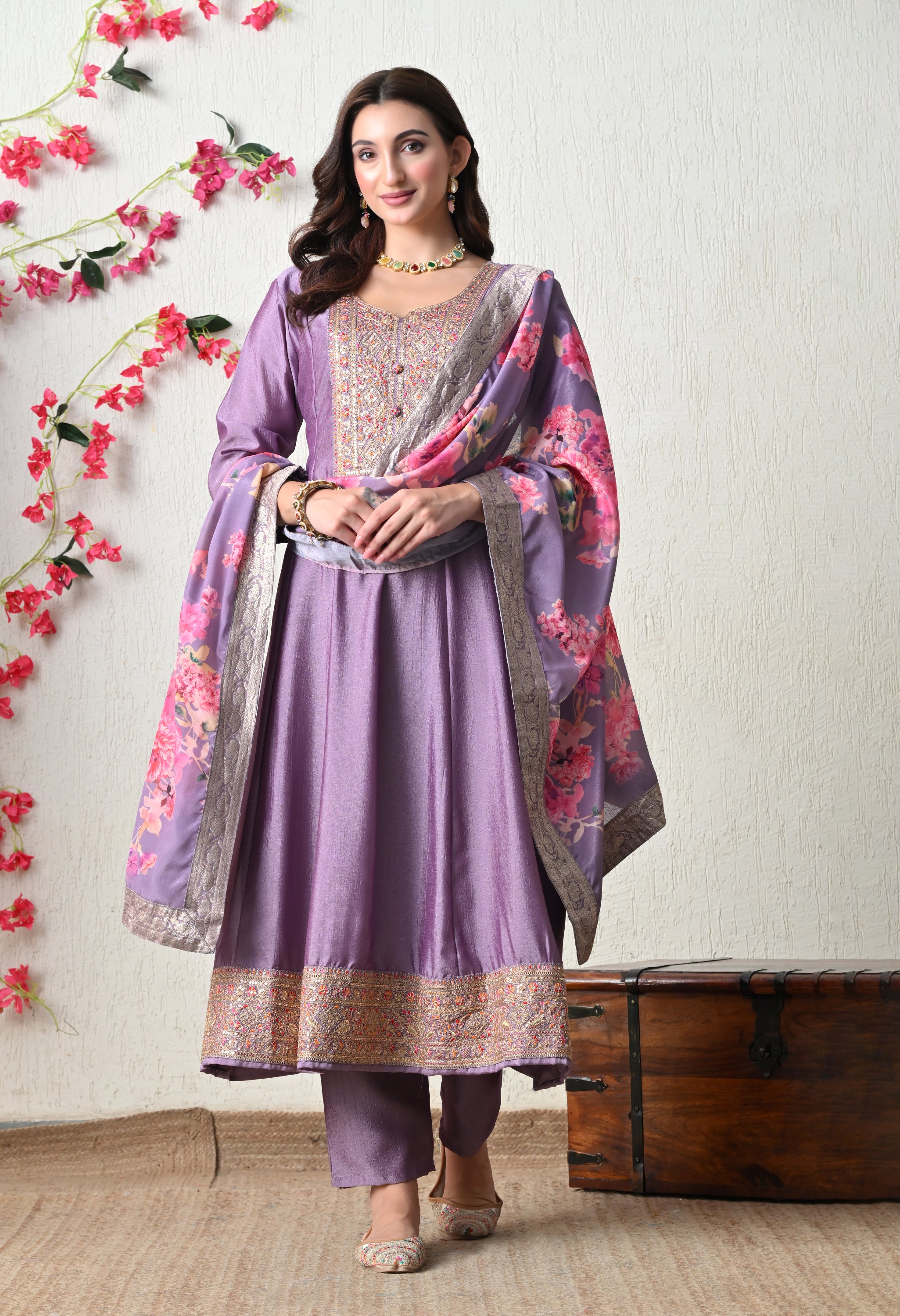 Elegant Lavender Embroidered Anarkali Suit Se