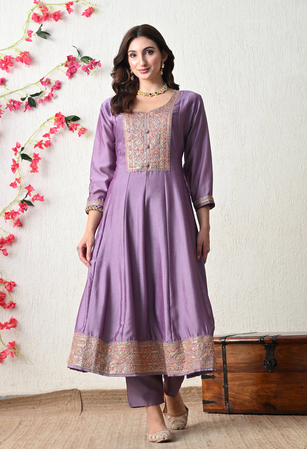 Elegant Lavender Embroidered Anarkali Suit Se